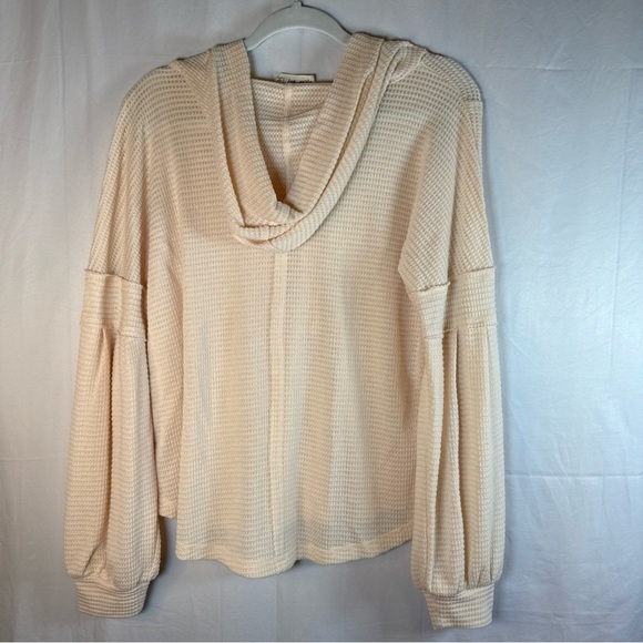 Elegant Cream Button Down Waffle Knit Top Size Medium NWOT - Picture 8 of 14